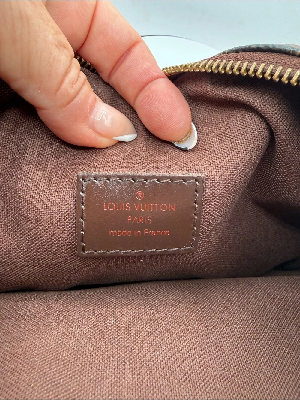 Louis Vuitton Damier Crossbody Shoulder Bag  Leather Melville Ebene